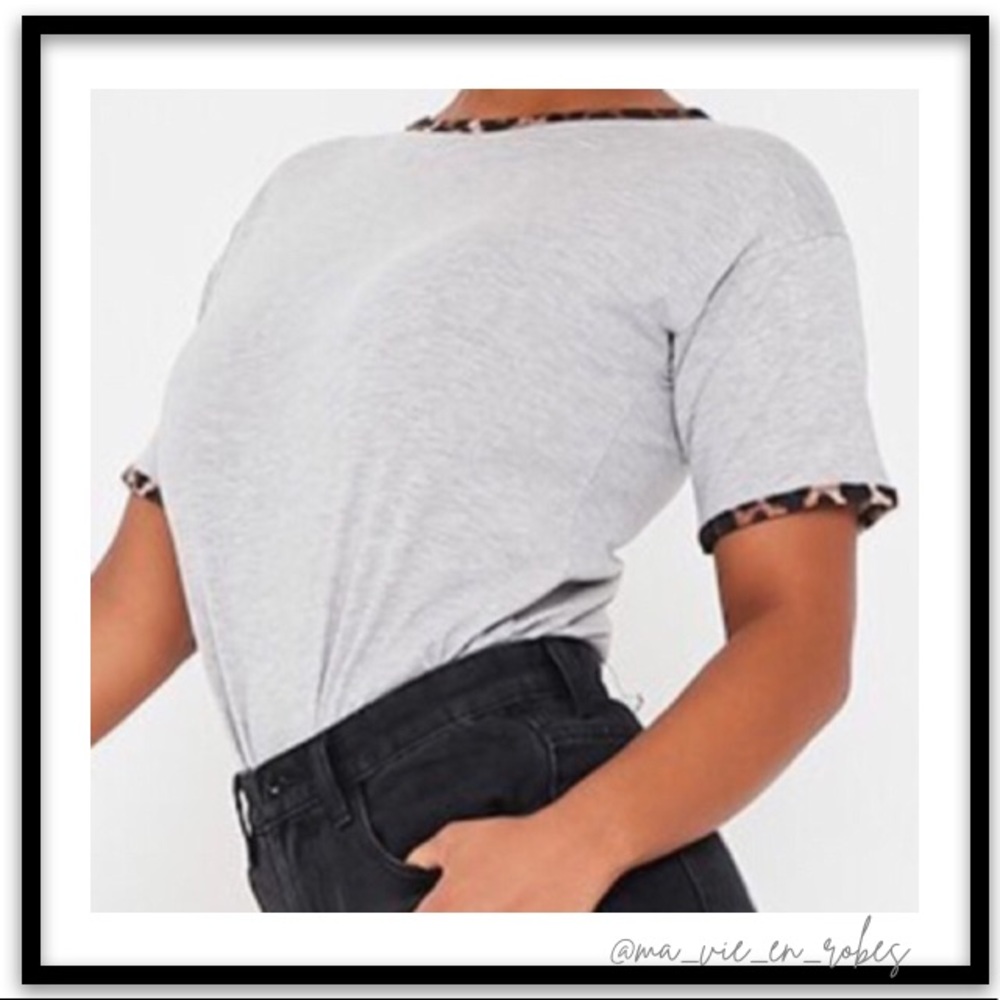 Marled-Grey Leopard Trimmed Tee 🐆 - Sexy &/Fun!